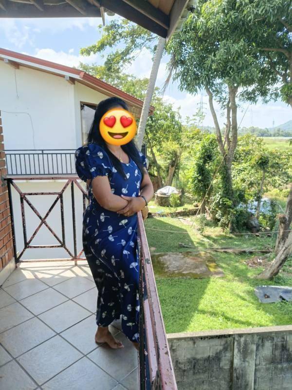 girls-personal photo of Lanka Ads