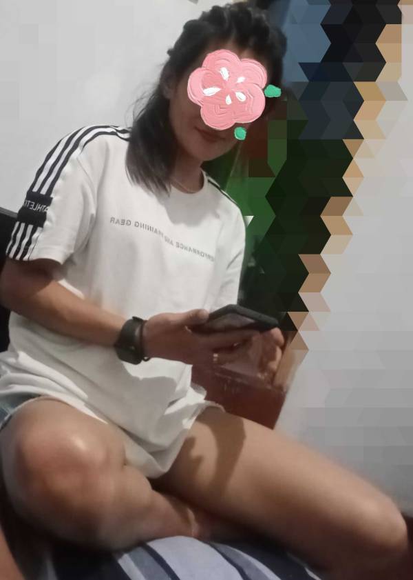 girls-personal photo of Lanka Ads