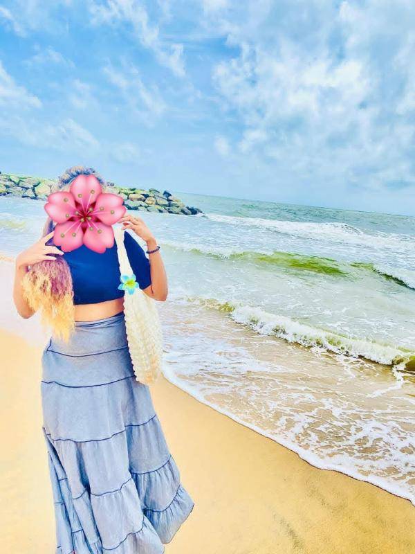 girls-personal photo of Lanka Ads