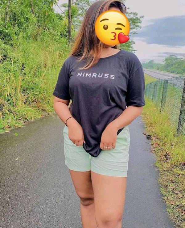 girls-personal photo of Lanka Ads