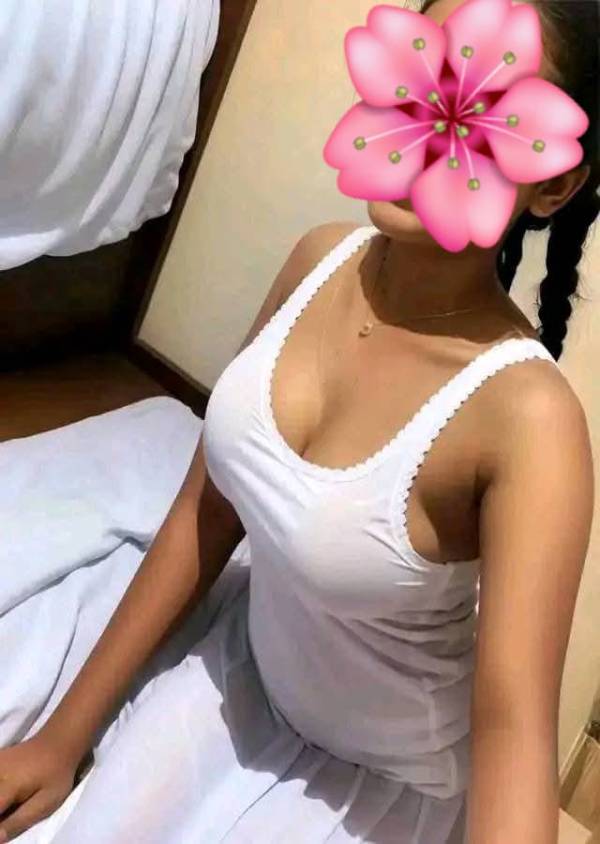 live-cam photo of Lanka Ads