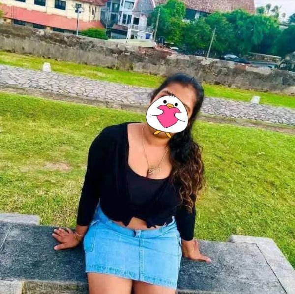 girls-personal photo of Lanka Ads