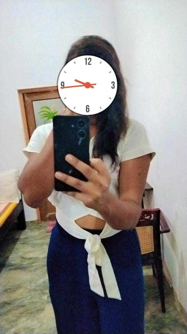 girls-personal photo of Lanka Ads