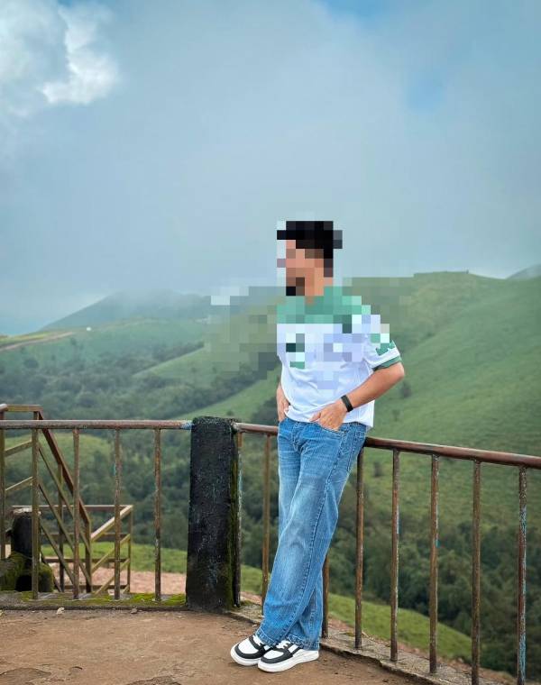 boys-personal photo of Lanka Ads