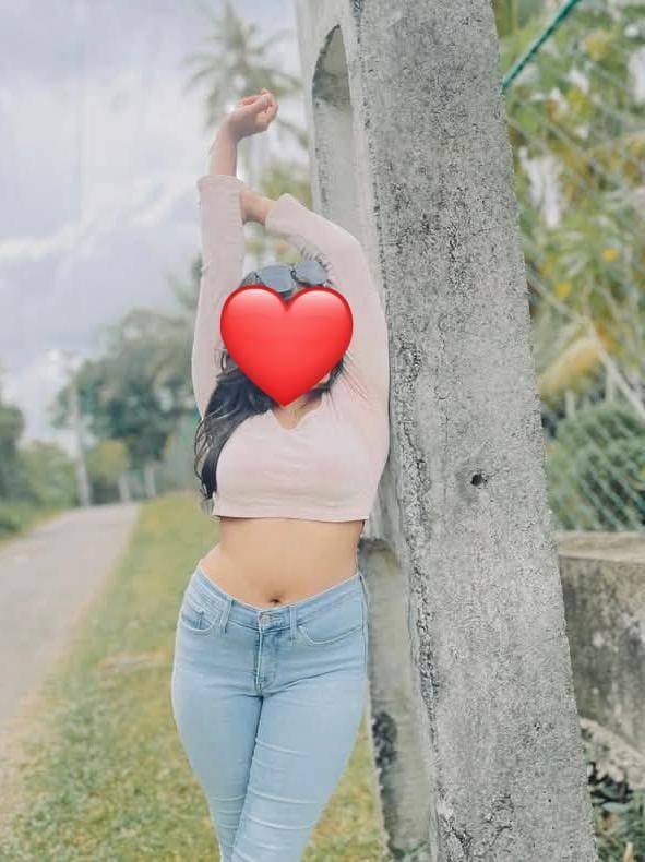 girls-personal photo of Lanka Ads