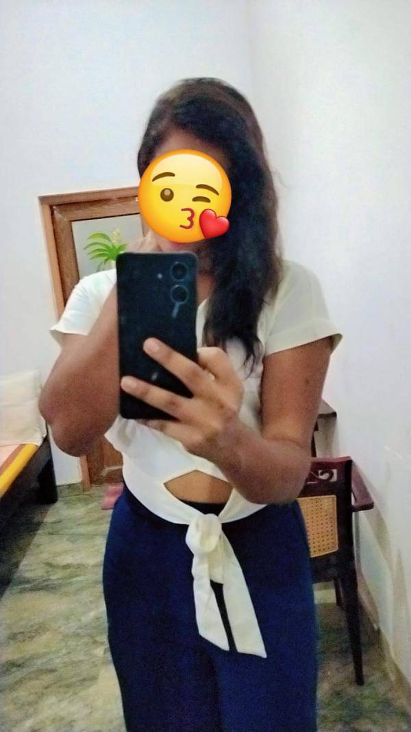 girls-personal photo of Lanka Ads