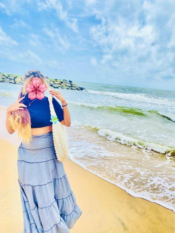 girls-personal photo of Lanka Ads