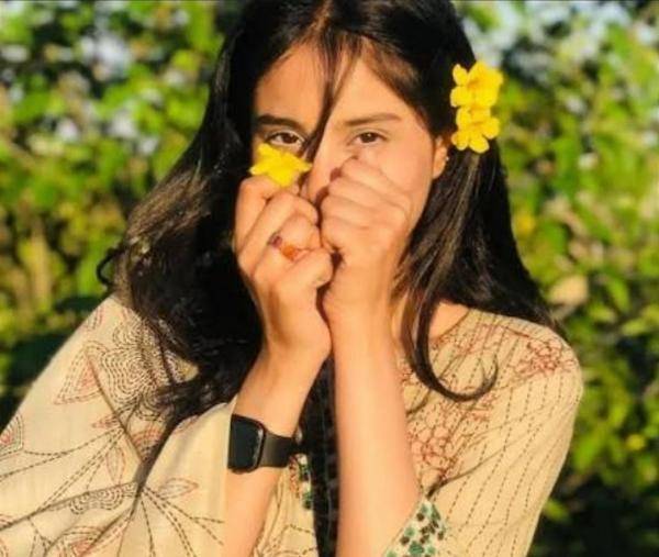 girls-personal photo of Lanka Ads