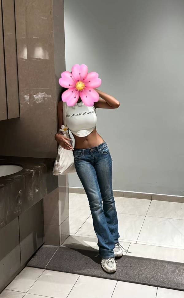 girls-personal photo of Lanka Ads