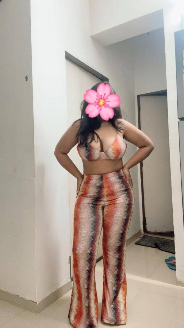 girls-personal photo of Lanka Ads