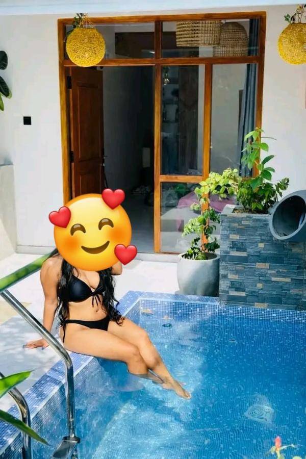 girls-personal photo of Lanka Ads