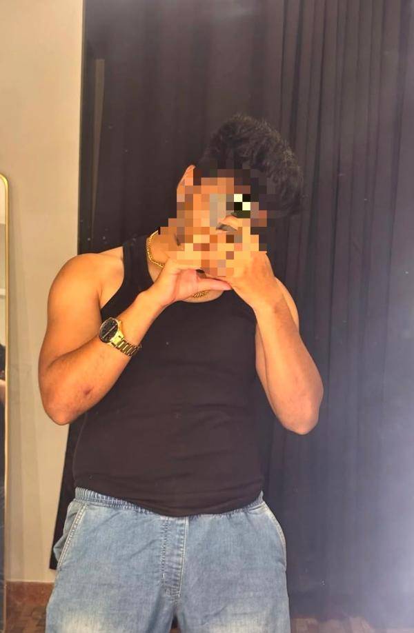 boys-personal photo of Lanka Ads