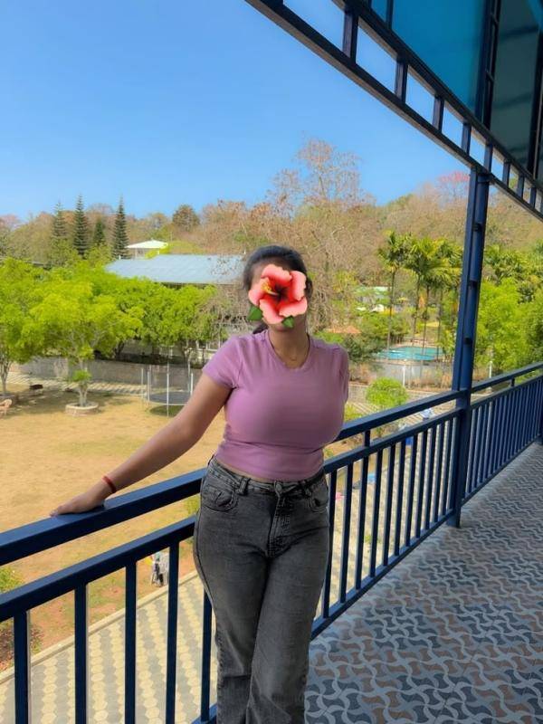 girls-personal photo of Lanka Ads