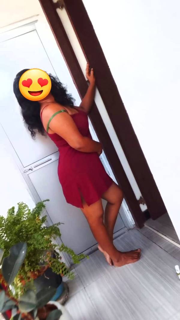 girls-personal photo of Lanka Ads
