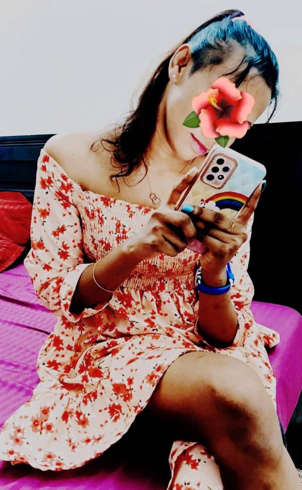 girls-personal photo of Lanka Ads