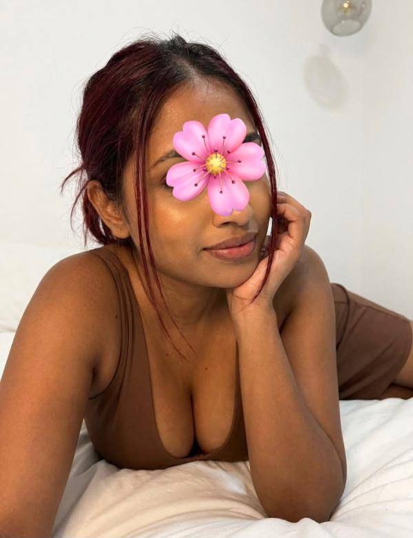 girls-personal photo of Lanka Ads
