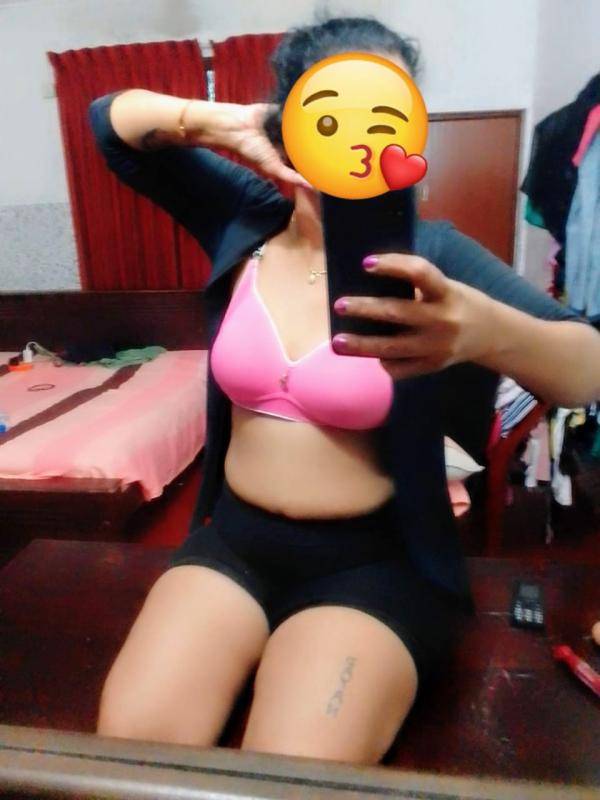 girls-personal photo of Lanka Ads