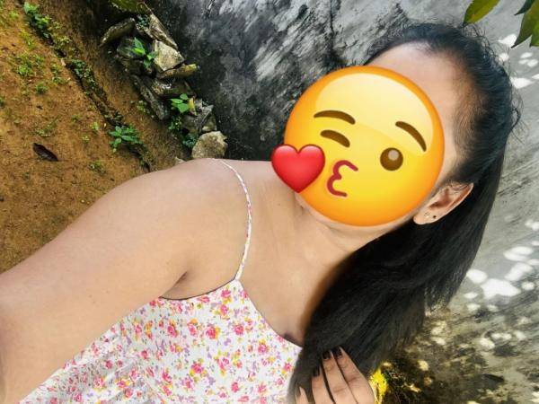 girls-personal photo of Lanka Ads