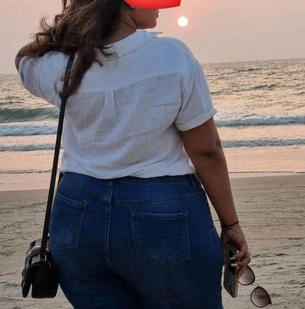 girls-personal photo of Lanka Ads