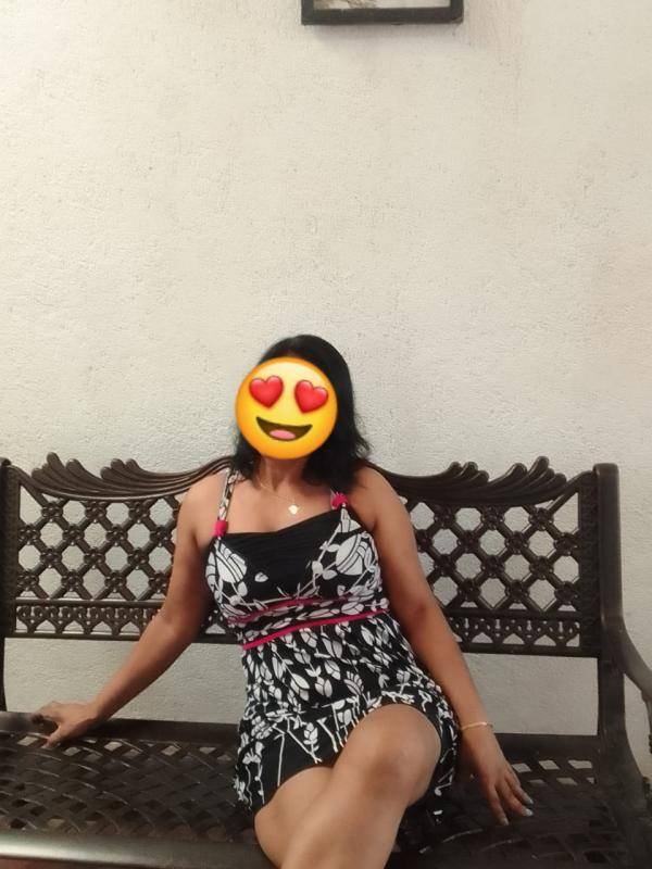 girls-personal photo of Lanka Ads