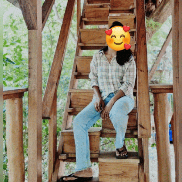 girls-personal photo of Lanka Ads